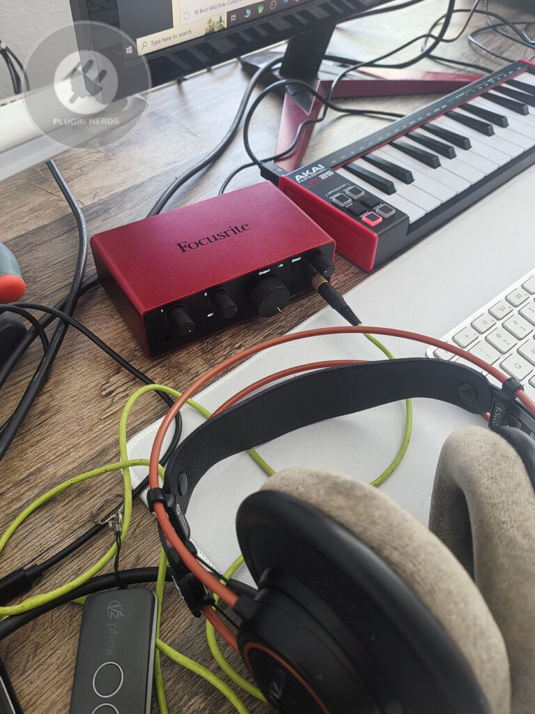 AKG headphones K712 Pro with using Focusrite Scarlett Solo